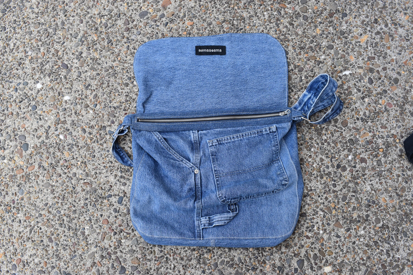 1/1 Denim Messenger Bag (JURSE)